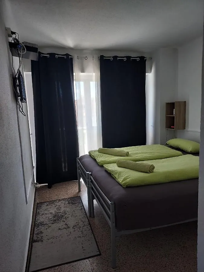Hostal Residencia Orsi El Arenal  España